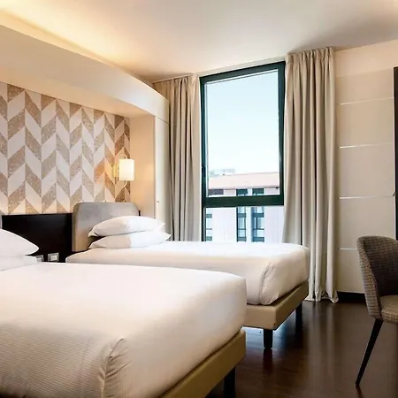 Hotel Doubletree By Hilton Milan Malpensa *