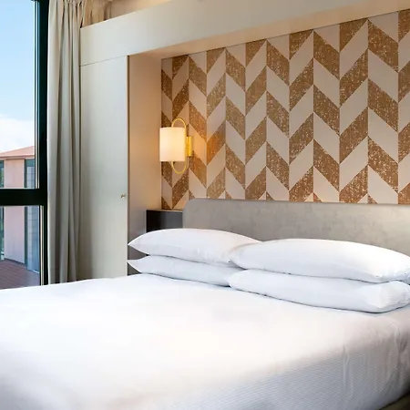 Doubletree By Hilton Milan Malpensa Hotel *