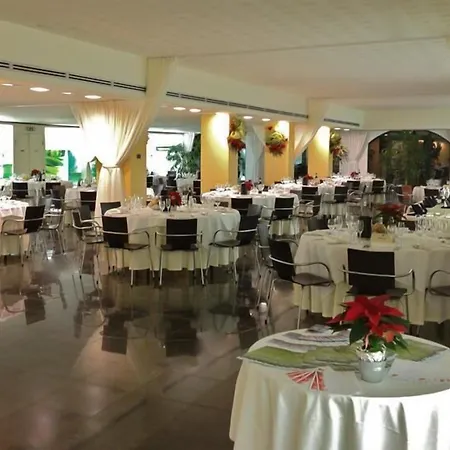 Hotel Doubletree By Hilton Milan Malpensa *