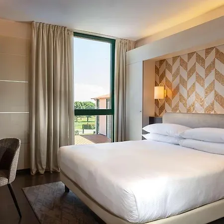 Doubletree By Hilton Milan Malpensa Hotel *