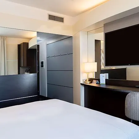 Hotel Doubletree By Hilton Milan Malpensa Solbiate Olona